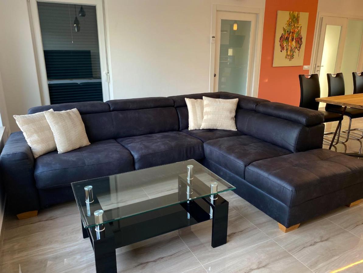 Ferienhaus Luka Zára Kültér fotó
